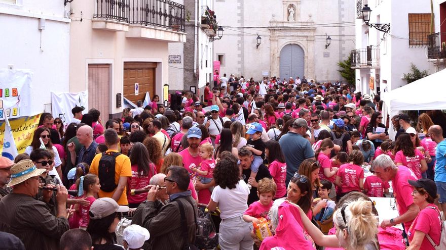 6.000 personas reivindican el valenciano en la Trobada d&#039;Escoles en Valencià celebrada en Benimantell
