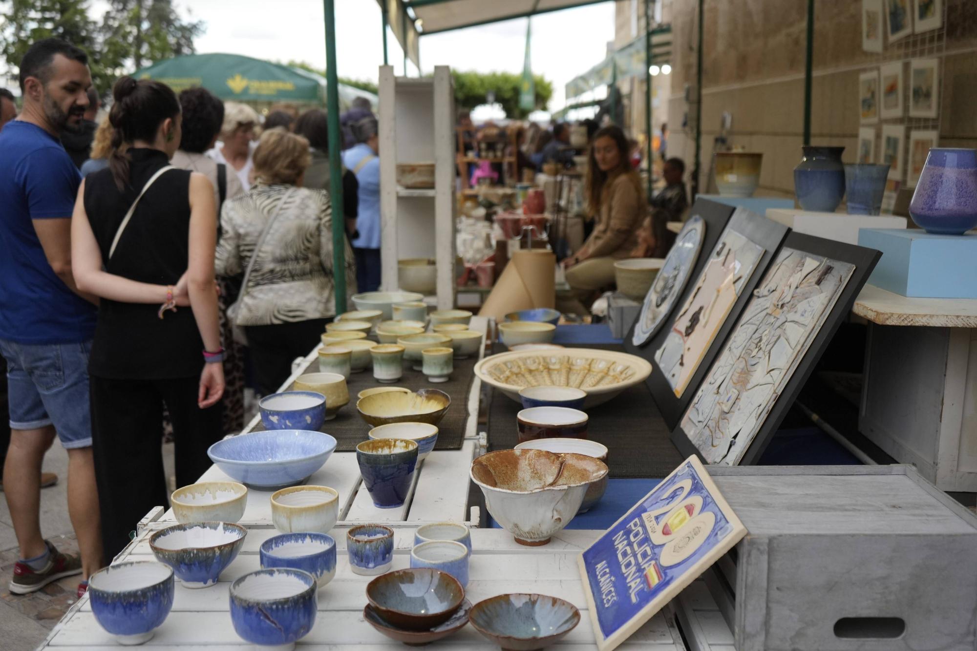 Zamora. Plaza Viriato. Feria del barro y la cerámica