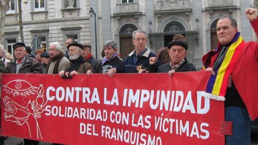 Manifestación De Apoyo A Baltasar Garzón.