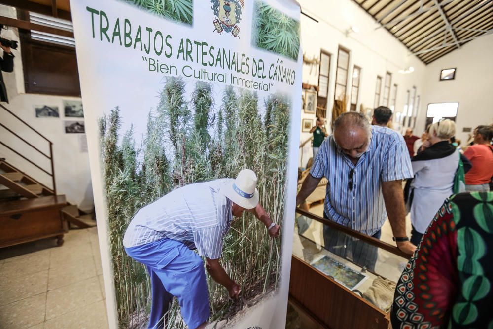 Callosa muestra trabajos del cáñamo a la Unesco