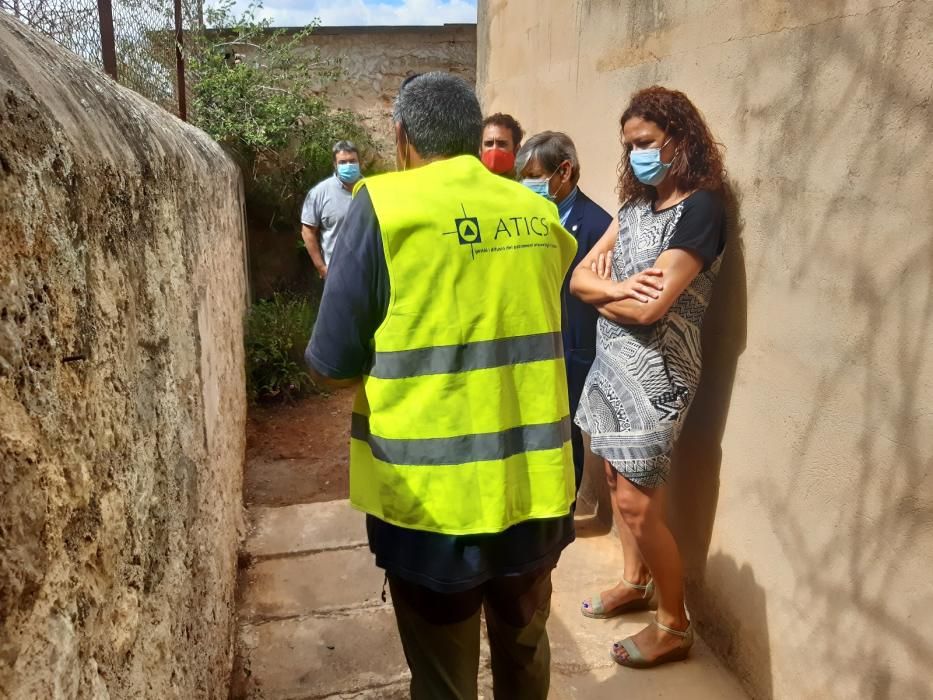 Empiezan las excavaciones en la fosa de Bunyola con el hallazgo de los primeros restos humanos