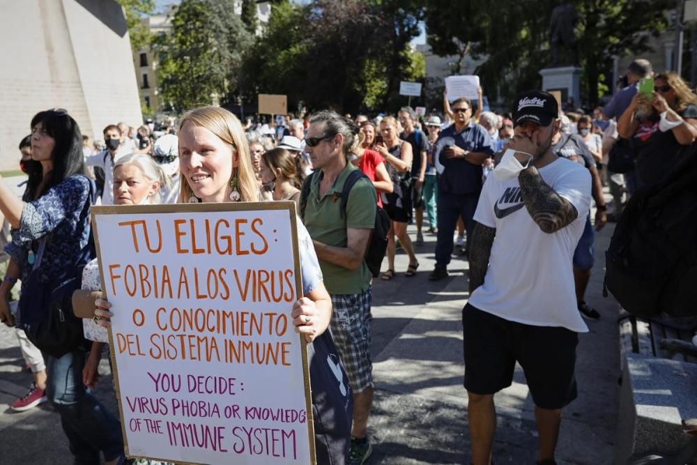 Concentració a Madrid contra les mascaretes