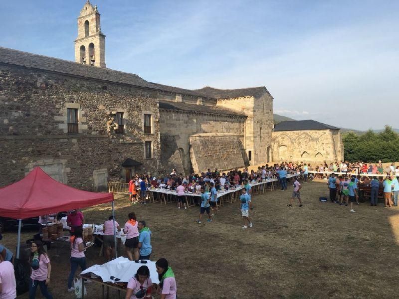 Merienda popular en San Martín de Castañeda