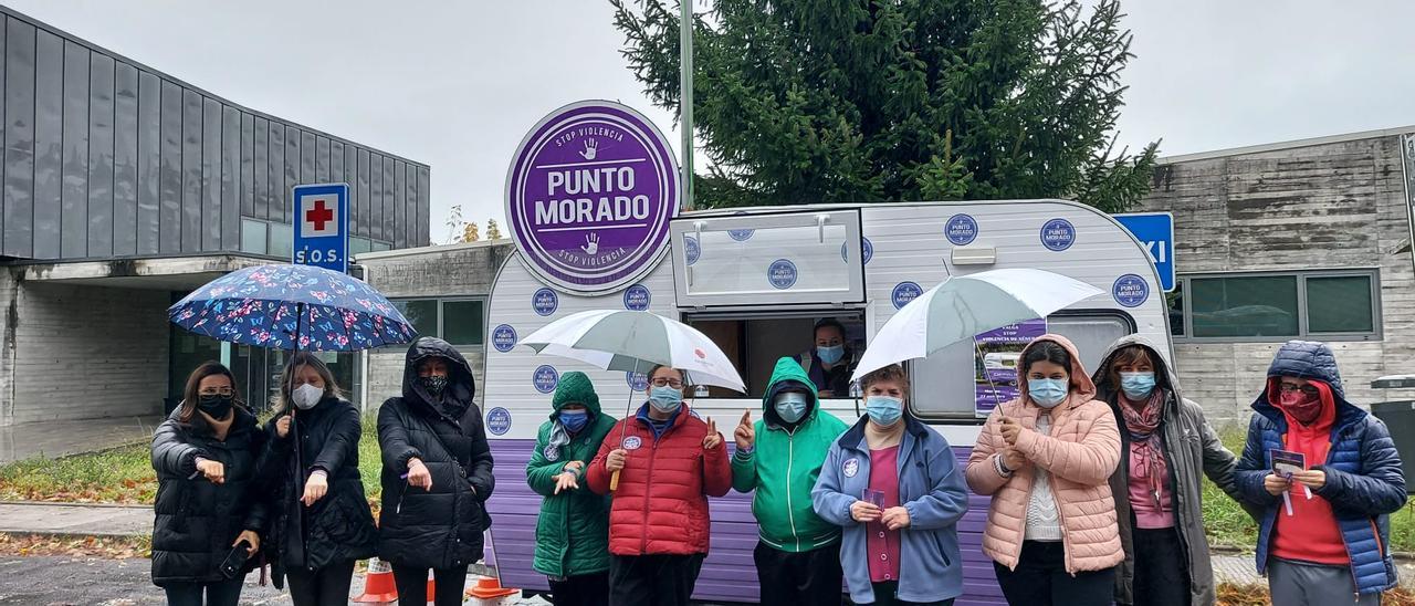 La visita de la Caravana Morada a Valga.