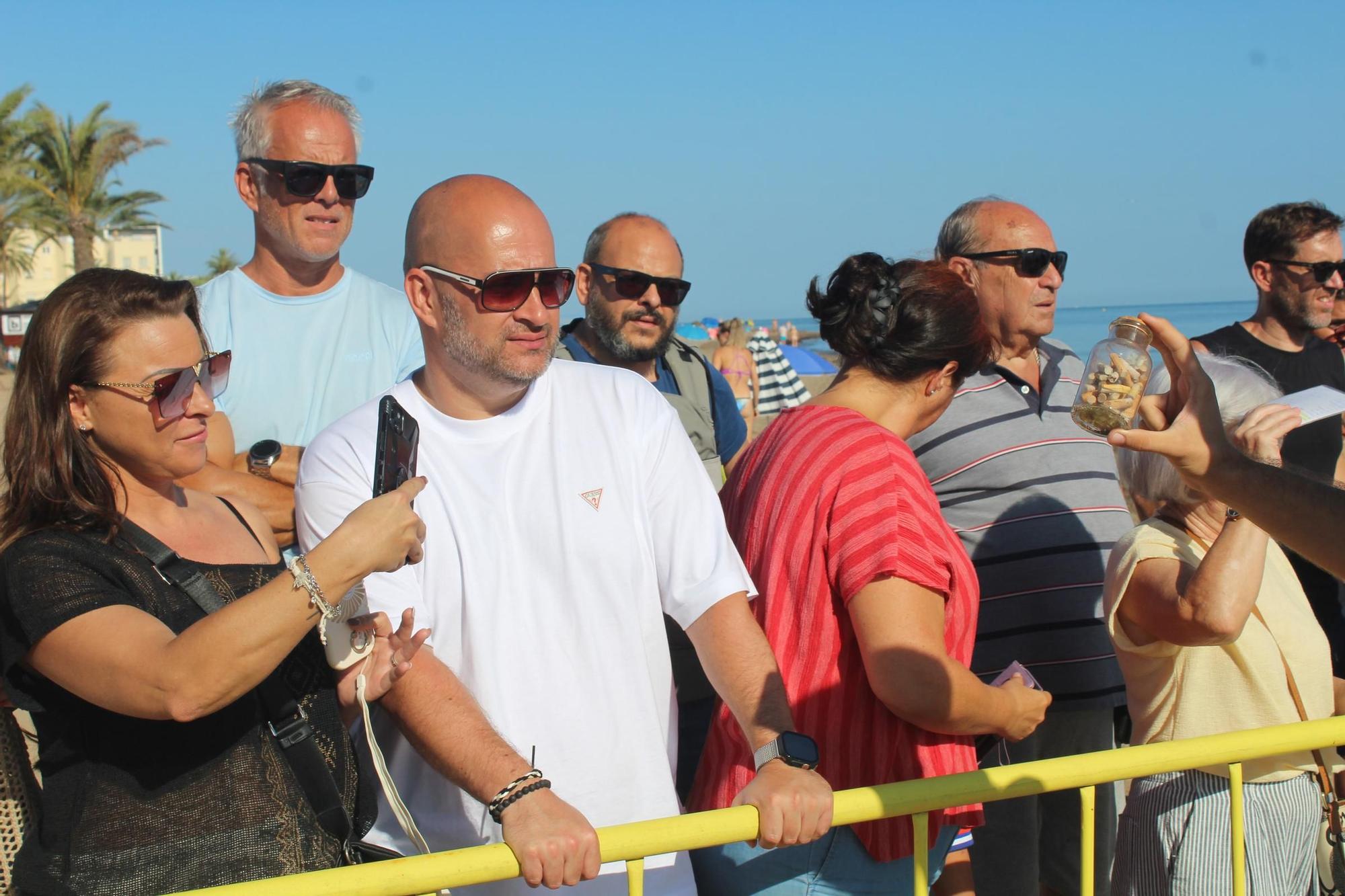 Una gran fiesta que conciencia: las tortugas vuelven al mar en Dénia