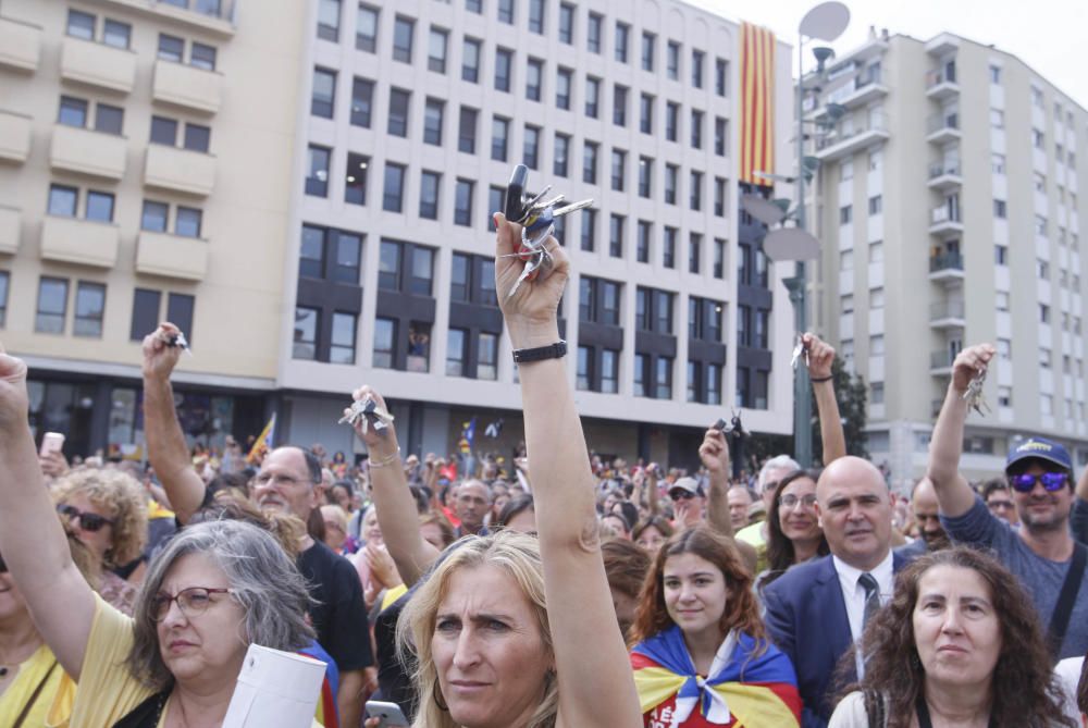 Concentració a la Plaça U d''octubre