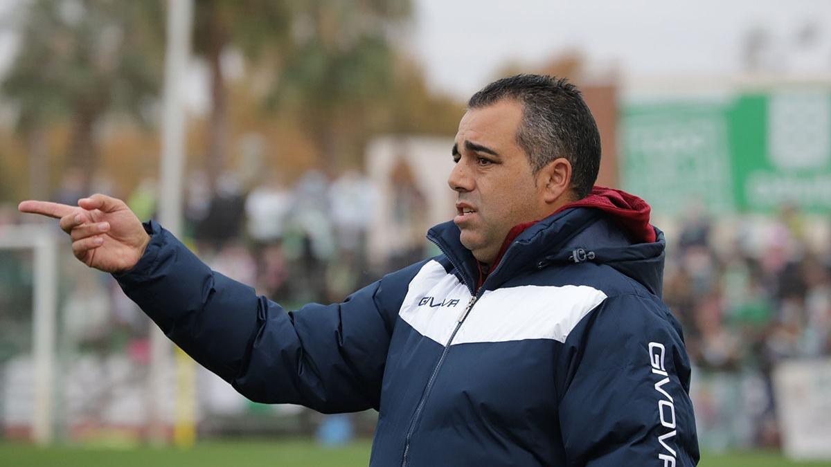 El entrenador del Córdoba CF, Germán Crespo, este sábado, en Villanueva de la Serena.