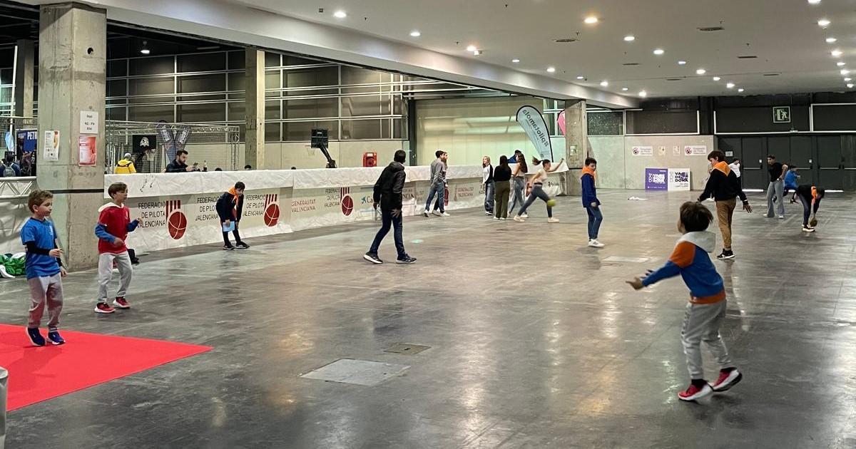 Partides d'exhibició a Expojove.