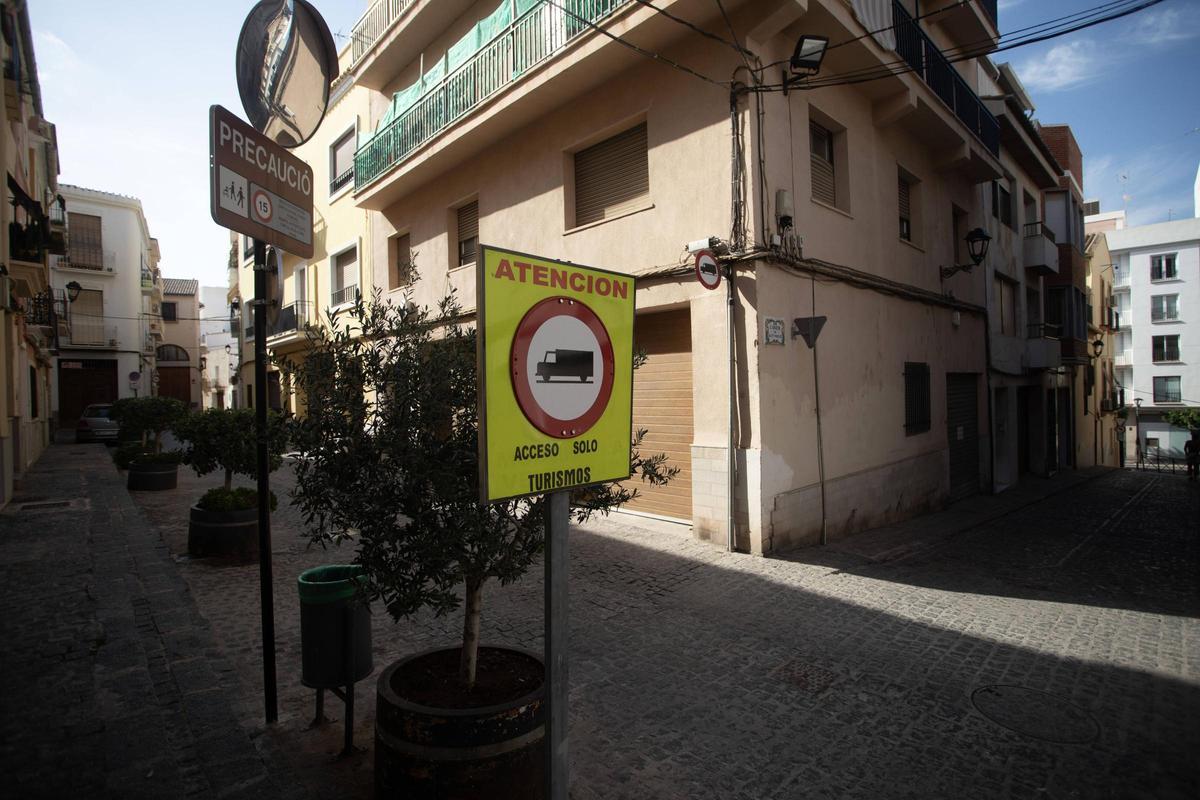 Uno de los accesos a Ciutat Vella.