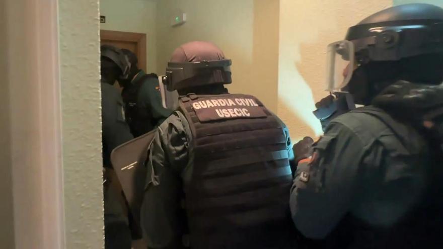 La Guardia Civil detiene a diez personas por el robo de coches en Europa