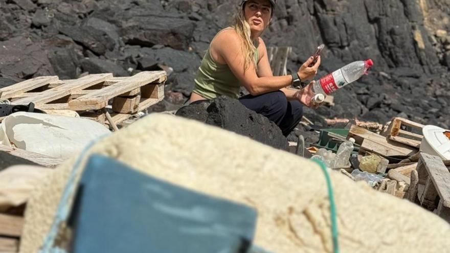 La majorera Julia Castro durante la grabación del documental sobre su vida.   | LP / DLP