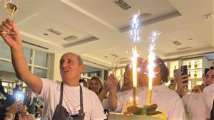 Paco Pérez, celebrando los 15 años del restaurante Enoteca, la noche de este miércoles.