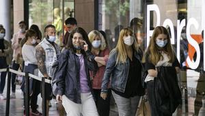 zentauroepp53694191 barcelona 08 06 2020 economia  apertura centro comercial la 200608190439