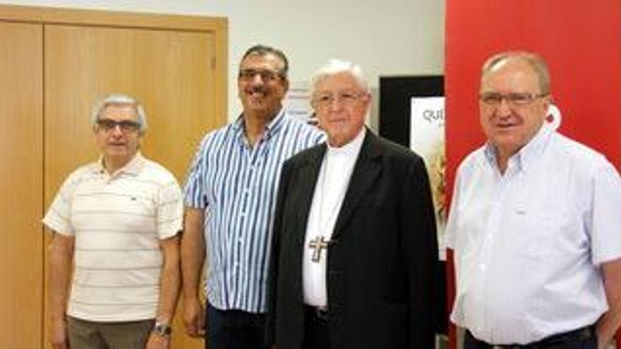 Els directors de Càritas de Lleida, Solsona i l&#039;Urgell i el bisbe de Lleida.