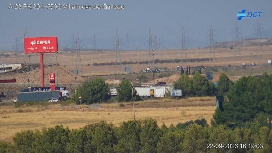 Arde un vehículo en plena autovía A-23 entre Villanueva de Gállego y Zuera