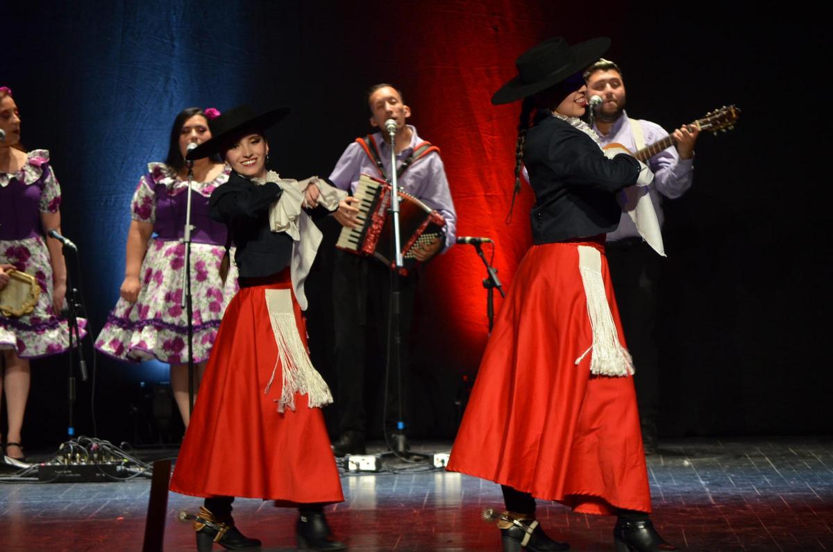 Festival Internacional de Folklore Chile Festival Internacional de Folklore Chile
