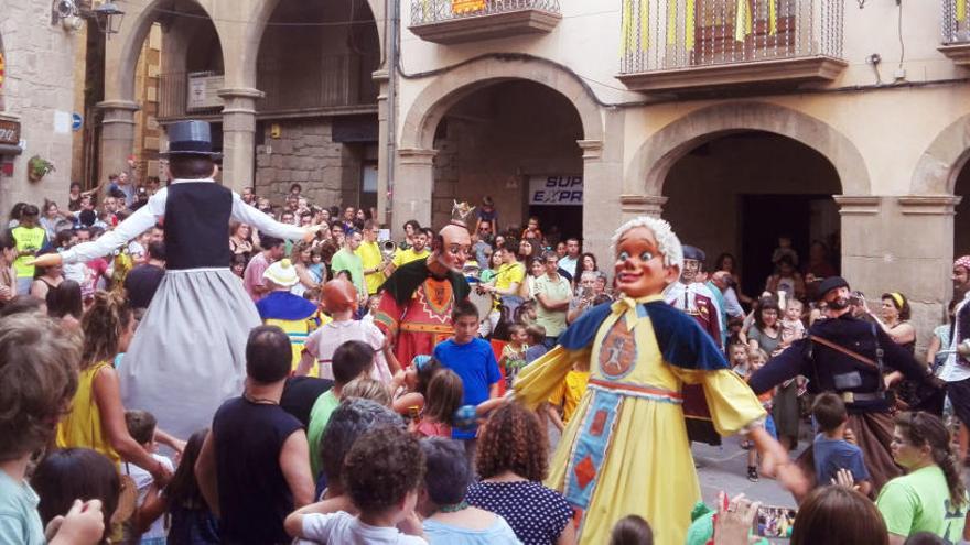 Gegantons a la Plaça Major