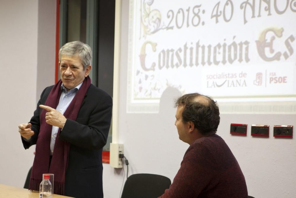 Conferencia de Enrique Barón en Laviana