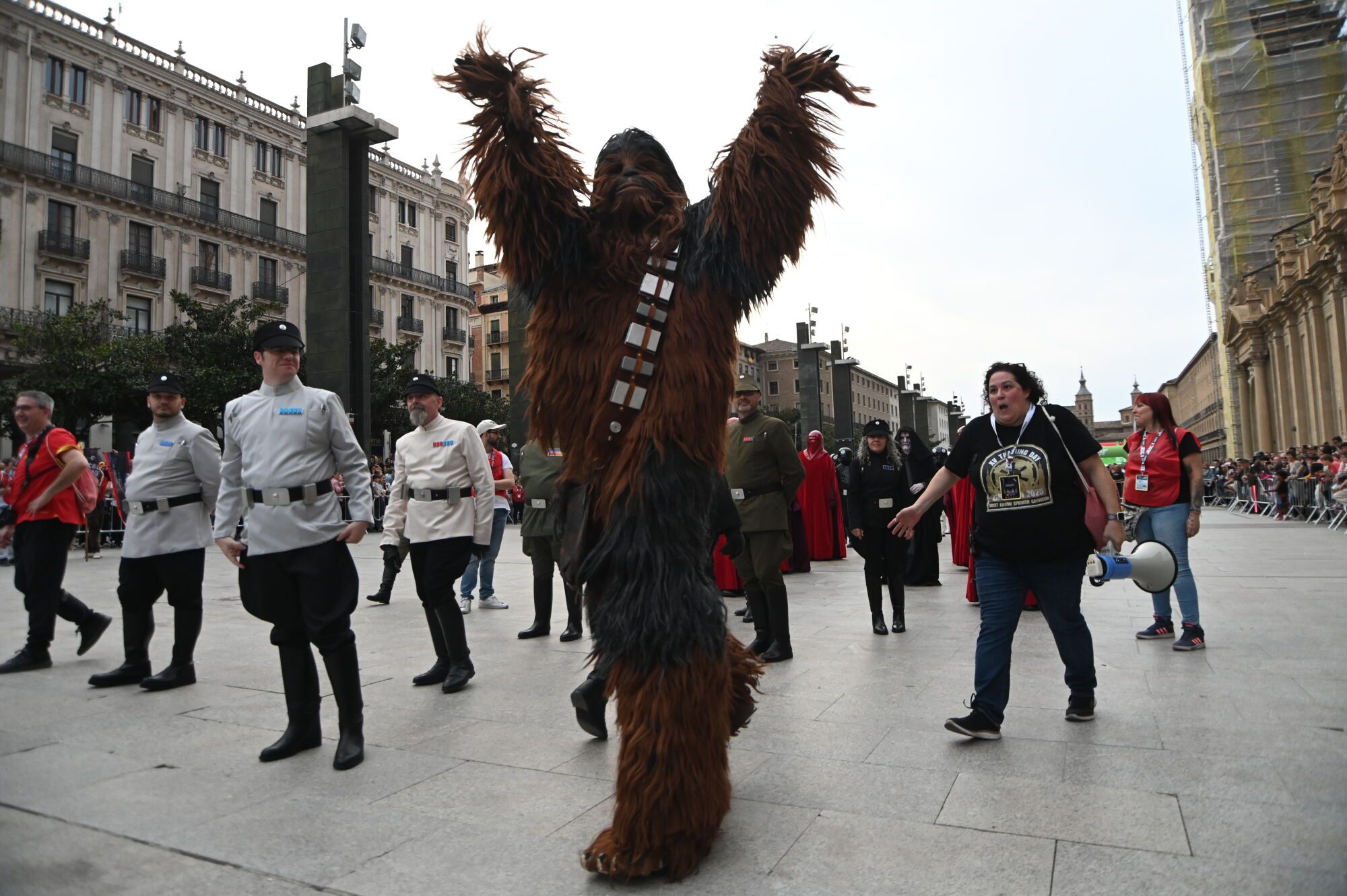 En imágenes | El desfile de Star Wars acerca la fuerza al público de Zaragoza
