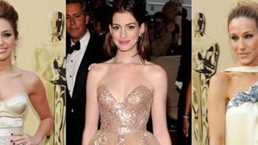 Miley Cyrus y Anne Hathaway, las más elegantes - Información Miley Cyrus y Anne Hathaway, las más elegantes - Información