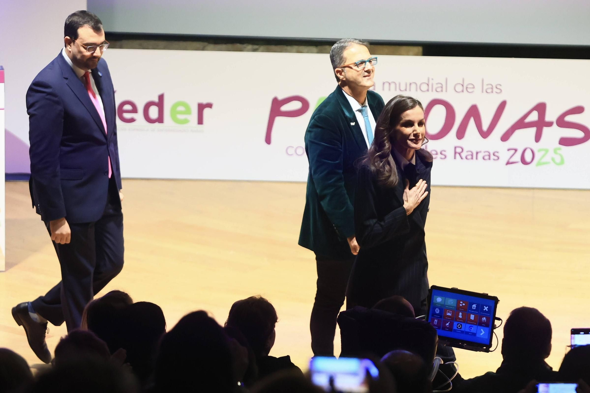 Pacientes con enfermedades raras de toda España visibilizan su lucha en Oviedo en un acto presidido por la Reina Letizia