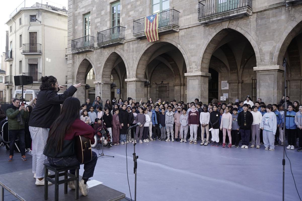 MANRESA . MANIFESTACIO PER LA PAIU