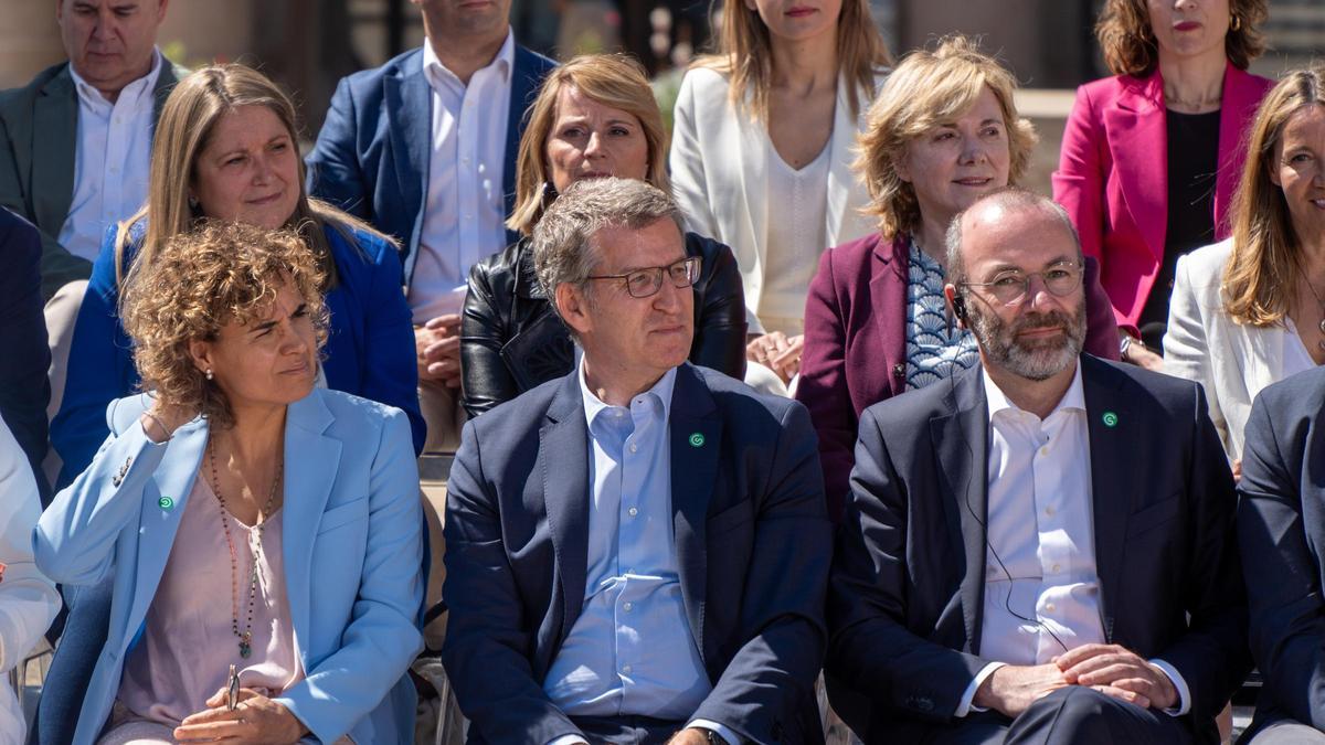 El PP presenta en Barcelona la candidatura para las elecciones europeas.