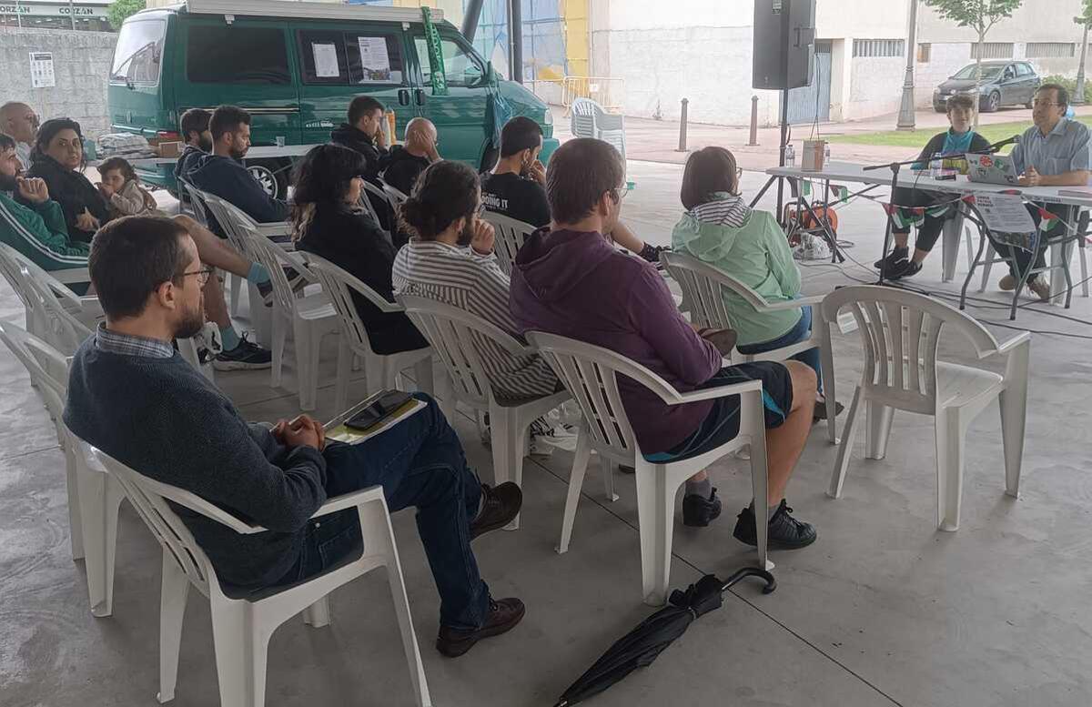 Evento Libros, Patria, Vermú! organizado en 2025 por la cultural Afonso Eanes en Negreira