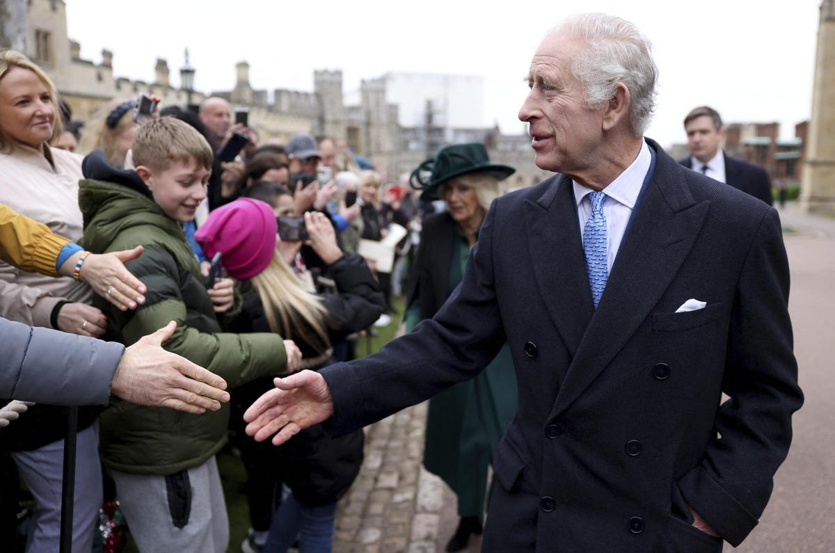 El rey Carlos III reaparece en la misa de Pascua en Windsor