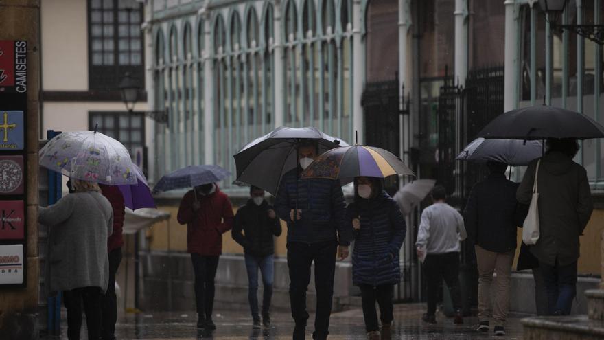 Una ciclogénesis explosiva traerá lluvia y bajada de las temperaturas en Asturias a partir del domingo