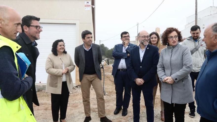 Mazón visita el Alto Vinalopó y l´Alcoià para promocionar el nuevo plan de obras