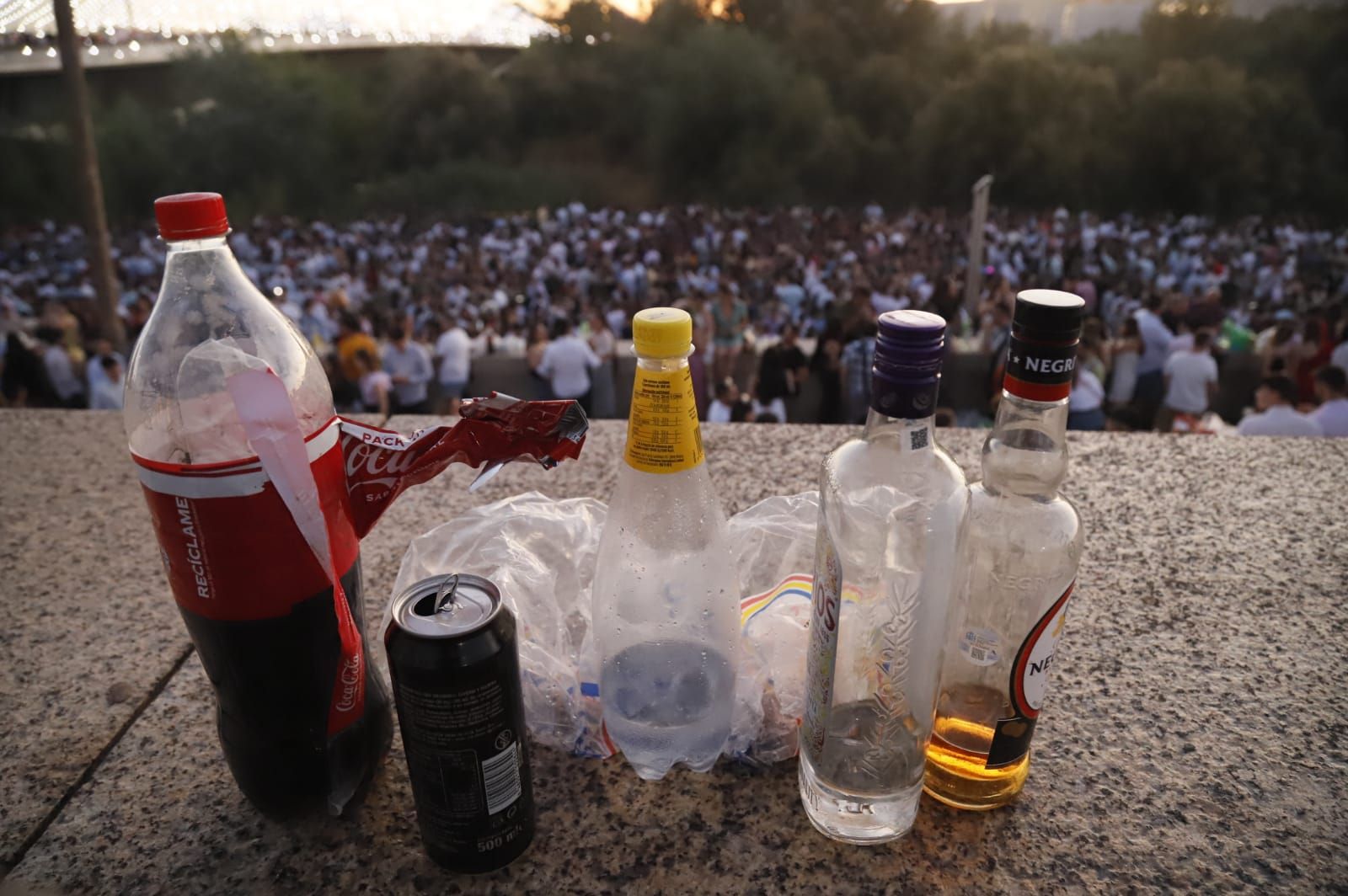 Vuelve el botellón del miércoles de Feria