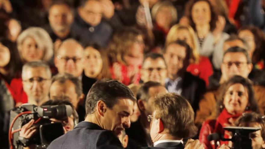 Sánchez y Puig, en el cierre de campaña en 2019. |