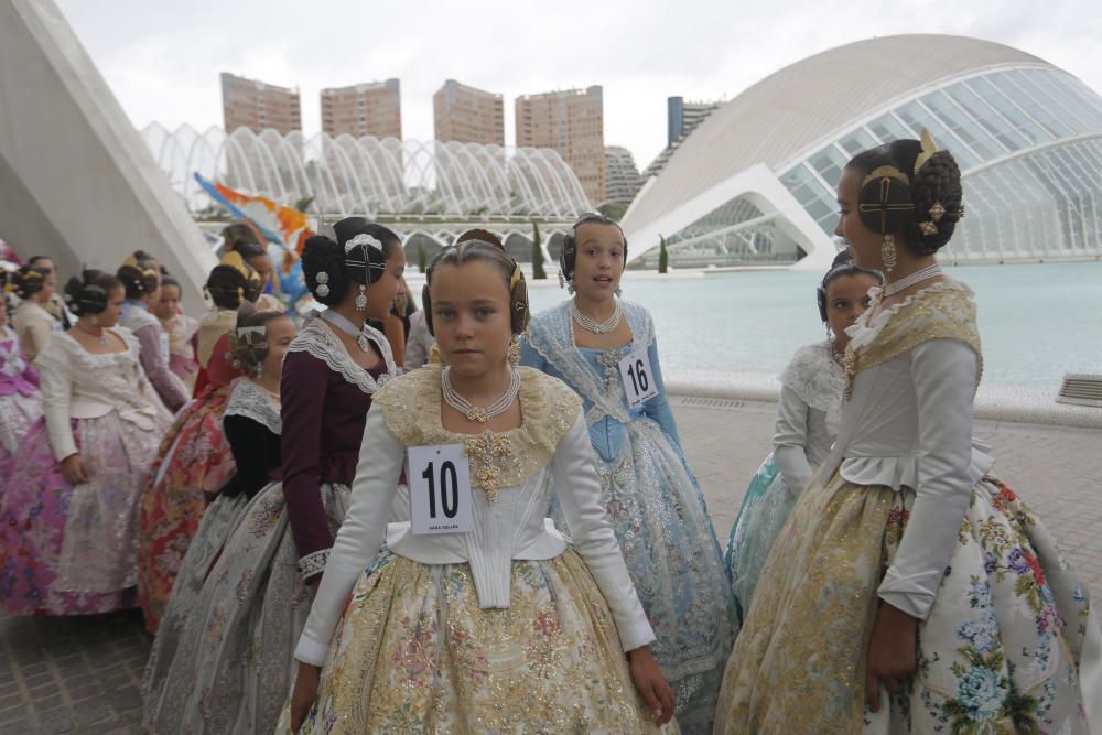 Las candidatas a Fallera Mayor Infantil visitan el Museo Príncipe Felipe