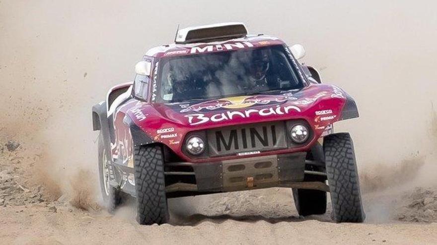 Sainz se mantiene líder del Dakar