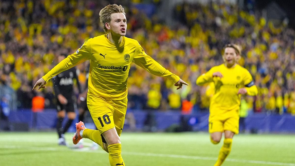 El jugador del Bodo/Glimt Jens Petter Hauge celebra un gol durante el partido de la UEFA Champions League que han jugado Bodo/Glimt y Tottenham Hotspur