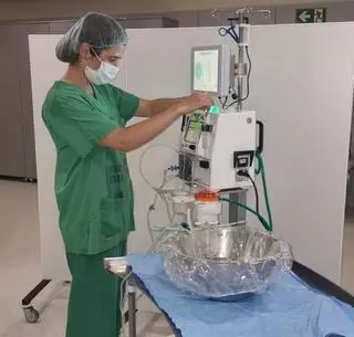 La máquina que 'recupera' hígados para trasplantar en A Coruña
