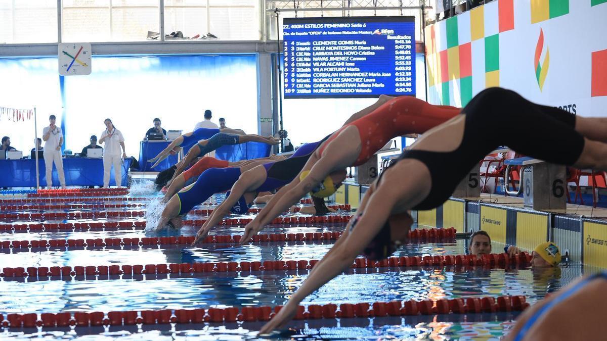 Vídeo: Lo mejor de la jornada de sábado del Campeonato de España de Máster de Natación