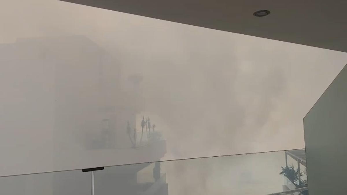 El humo que se veía desde el balcón a causa de la 'mascletà' de Sant Antoni