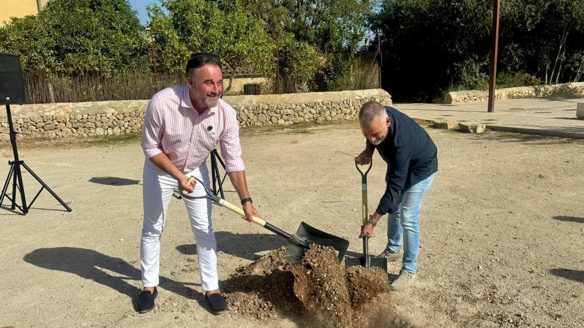 FOTOS | Primera piedra para construir 10 viviendas públicas en Sencelles