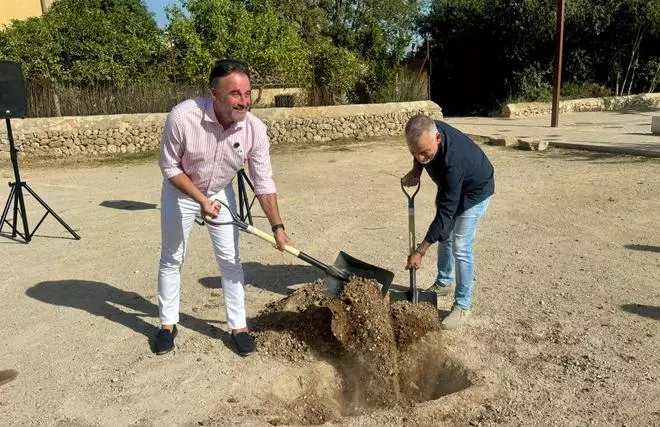 FOTOS | Primera piedra para construir 10 viviendas públicas en Sencelles