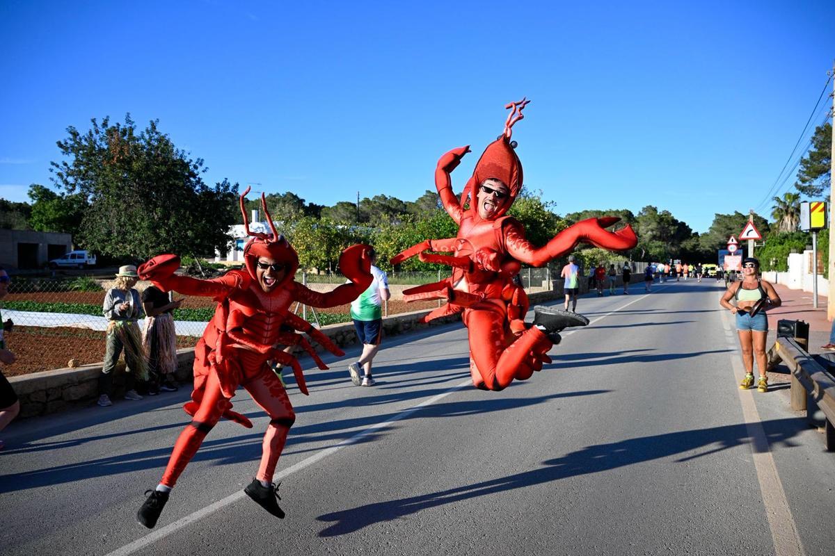 Mira aquí todas las imágenes de la Ibiza Marathon Mira aquí todas las imágenes de la Ibiza Marathon