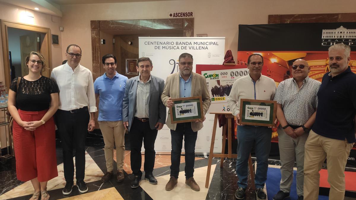 La presentación del cupón de la ONCE por el Centenario de la Banda Municipal de Música de Villena.