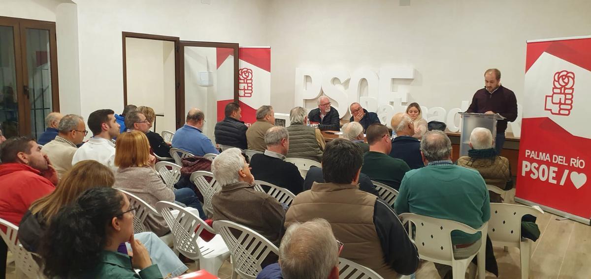 Carlos Muñoz, elegido nuevo secretario general del PSOE de Palma del Río.