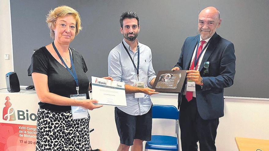 El asturiano Juan Mangas, nombrado mejor investigador joven por la Sociedad de Biotecnología