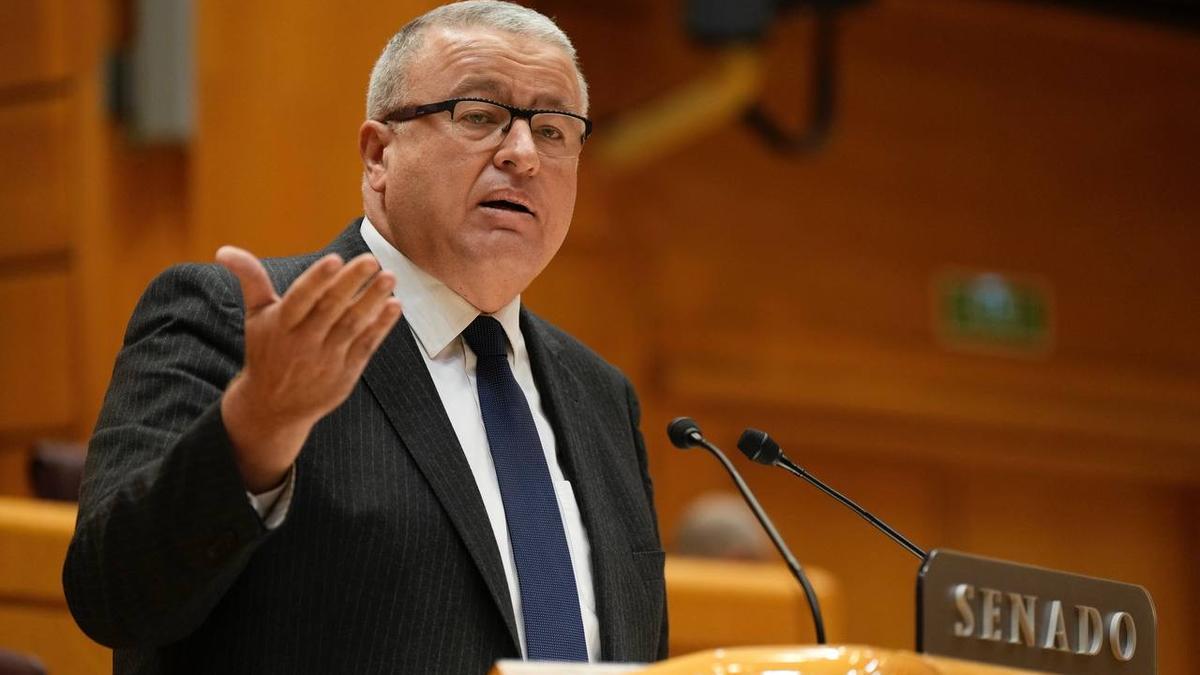 El senador Francisco Bernabé.