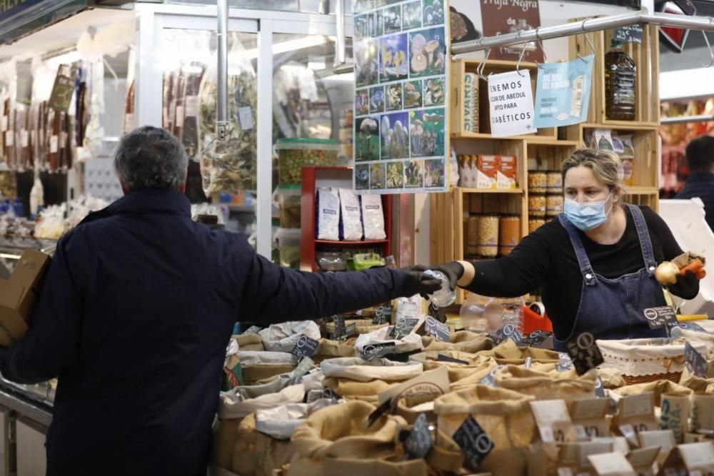 Multa al Mercado Central por no usar guantes ni mascarillas en la crisis del coronavirus