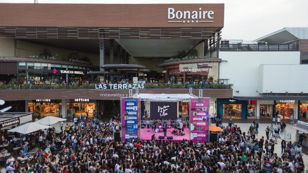 Festival en el centro comercial de Bonaire, en 2023.