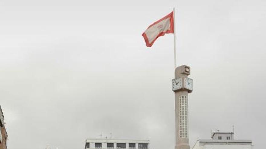 Multitudinario adiós a la &quot;semanona&quot; de Gijón