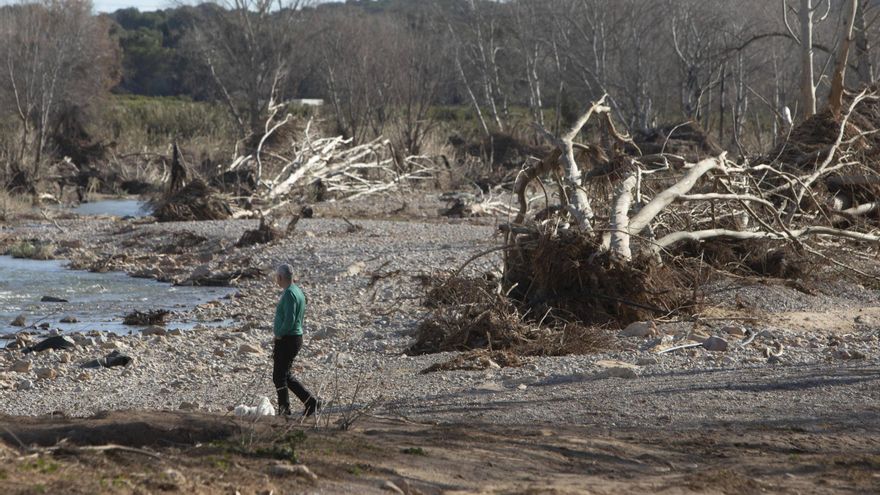 Los municipios del Túria piden saber si las zonas de baño estarán preparadas para verano